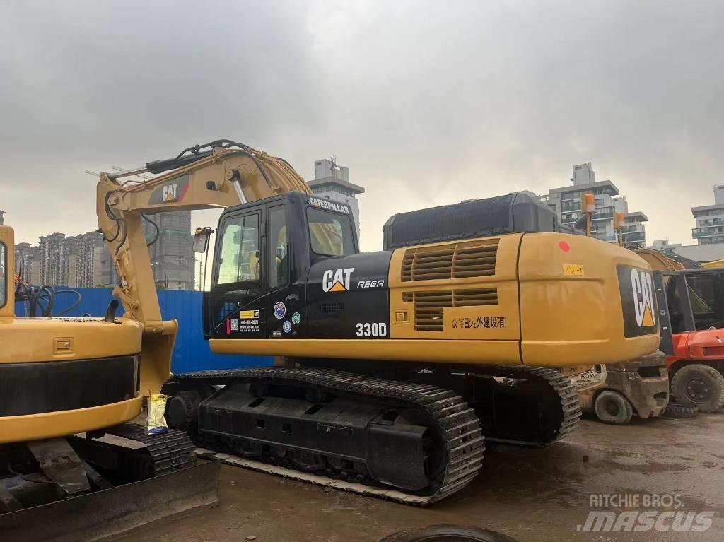 CAT 330 D Pásové rýpadlá