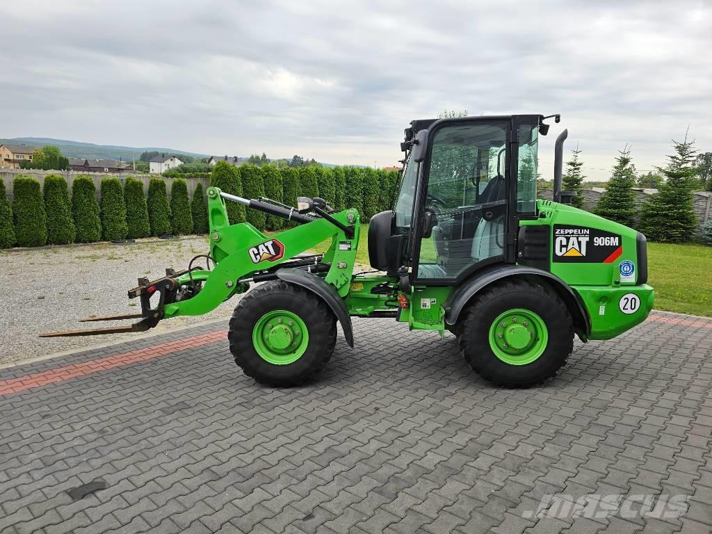CAT 906 M Kolesové nakladače