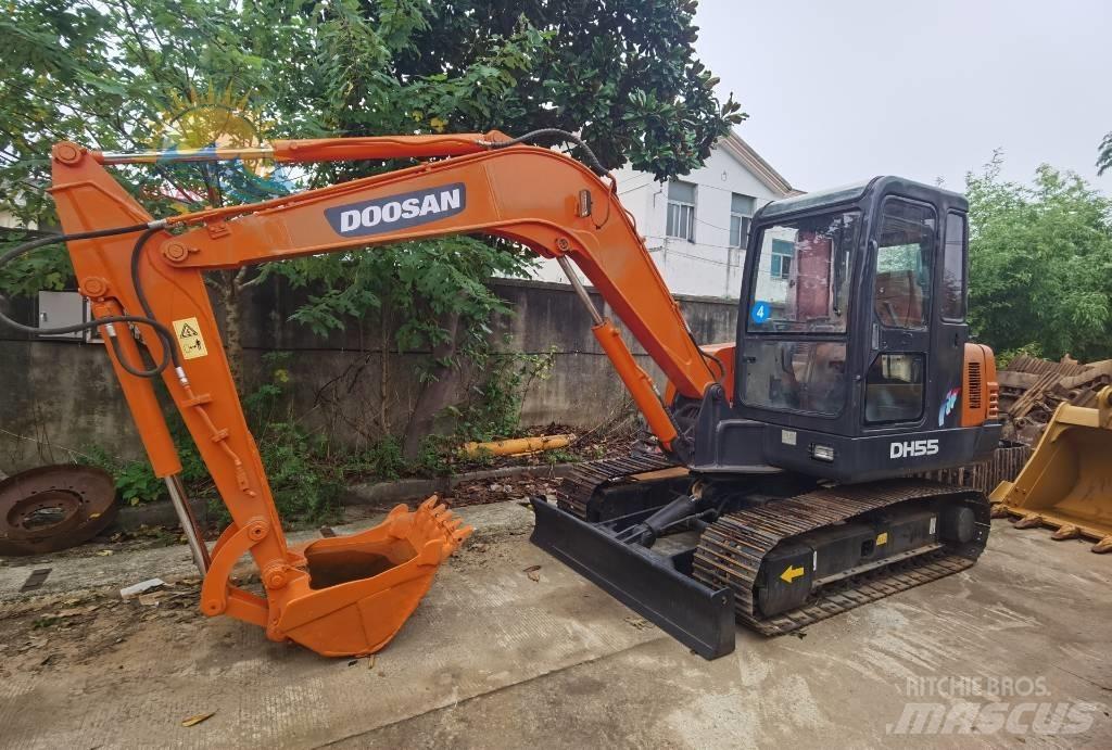 Doosan DH55 Pásové rýpadlá