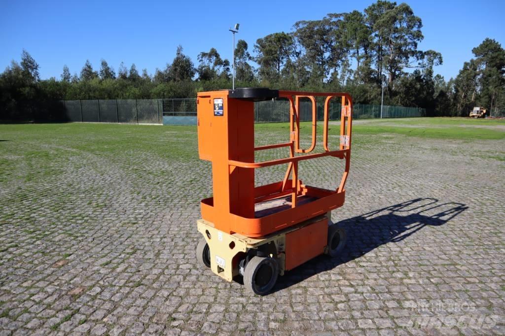 JLG 1230 ES Vertikálne stĺpové výťahy