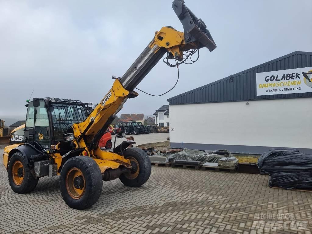JCB TM 320 Kolesové nakladače