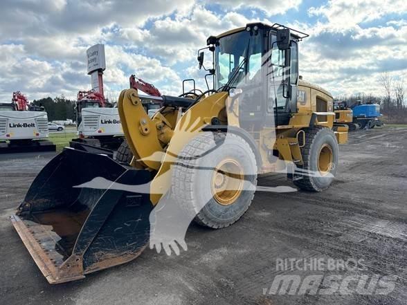 CAT 926M Kolesové nakladače