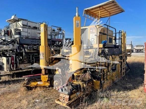 CMI SF2204 Stroje na betónové dlaždice