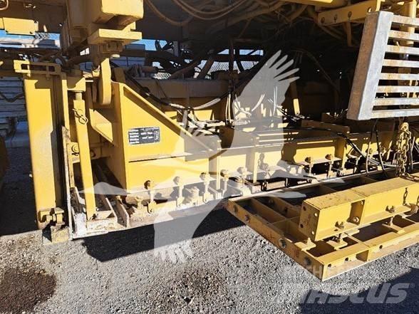 CMI SF3002 Stroje na betónové dlaždice