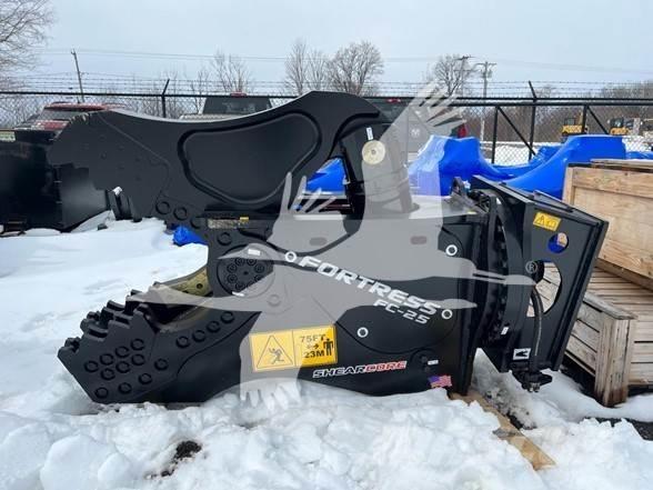  F & S FC25 Ďalšie prívesy