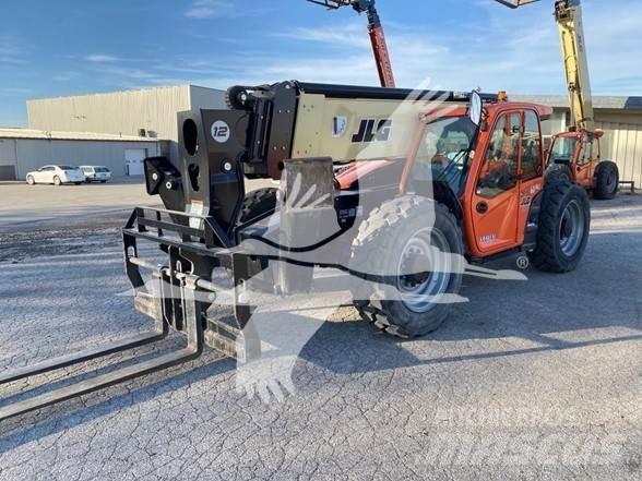 JLG 1255 Teleskopické manipulátory