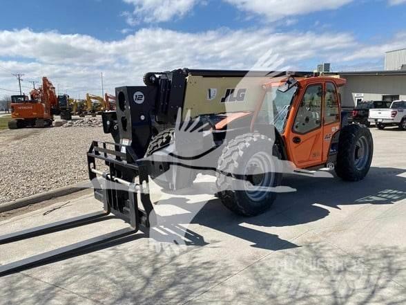 JLG 1255 Teleskopické manipulátory