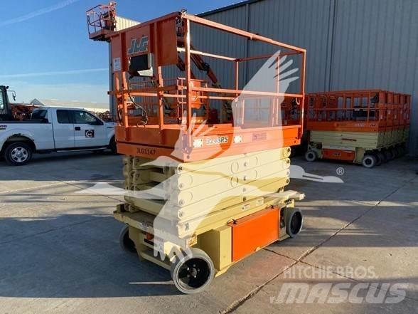 JLG 3248RS Nožnicové zdvíhacie plošiny