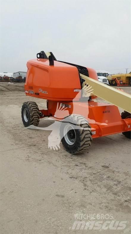 JLG 400S Teleskopické plošiny