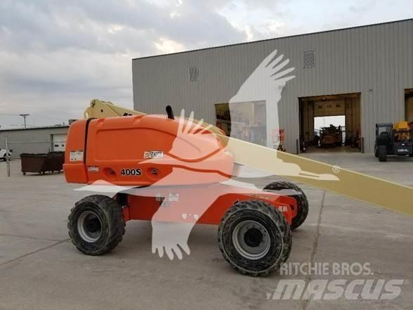 JLG 400S Teleskopické plošiny