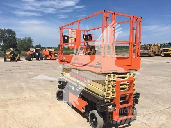 JLG 4045R Nožnicové zdvíhacie plošiny