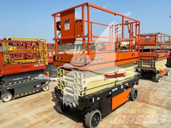 JLG 4045R Nožnicové zdvíhacie plošiny