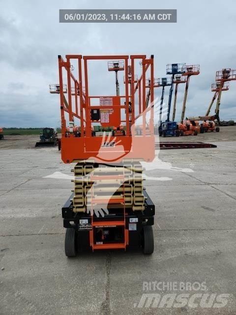 JLG 4045R Nožnicové zdvíhacie plošiny