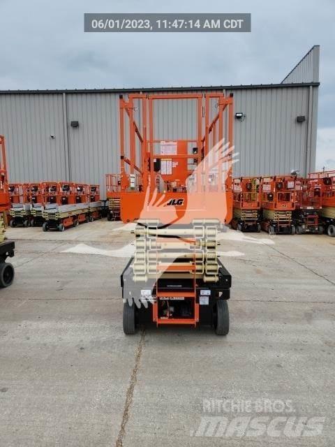 JLG 4045R Nožnicové zdvíhacie plošiny