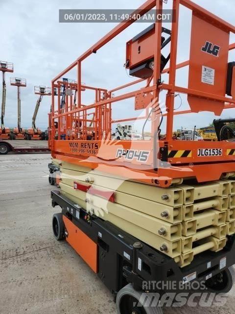 JLG 4045R Nožnicové zdvíhacie plošiny