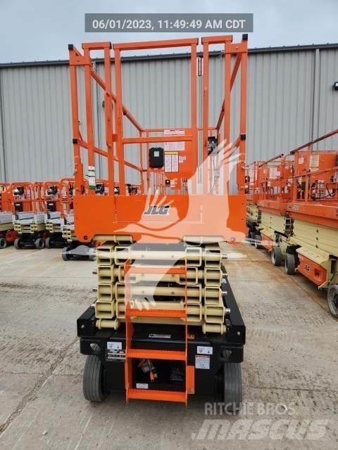 JLG 4045R Nožnicové zdvíhacie plošiny