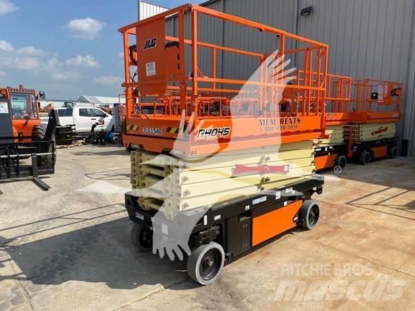 JLG 4045R Nožnicové zdvíhacie plošiny