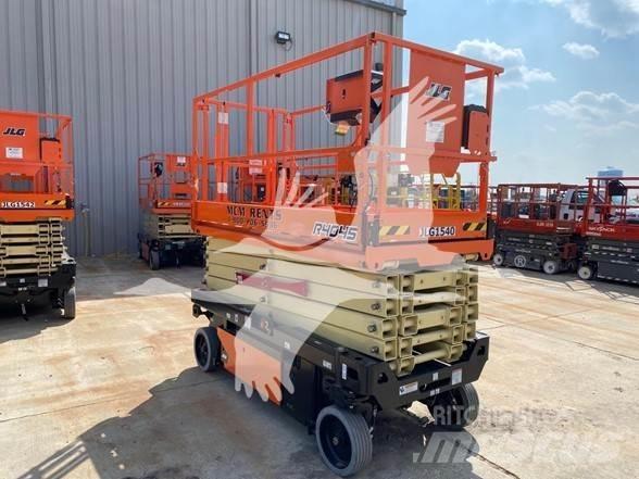JLG 4045R Nožnicové zdvíhacie plošiny