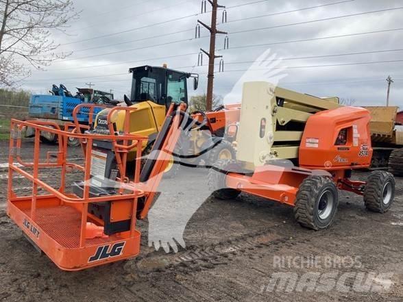 JLG 450AJ Kĺbové plošiny