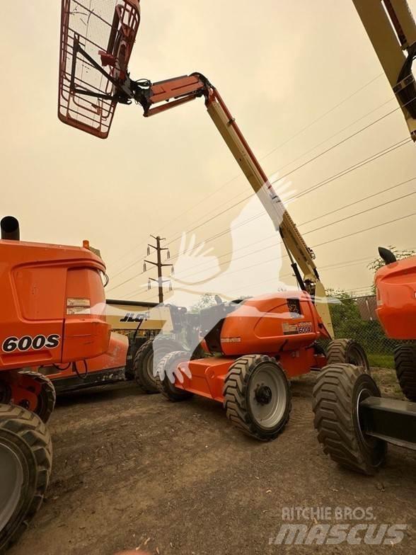 JLG 600AJ Kĺbové plošiny