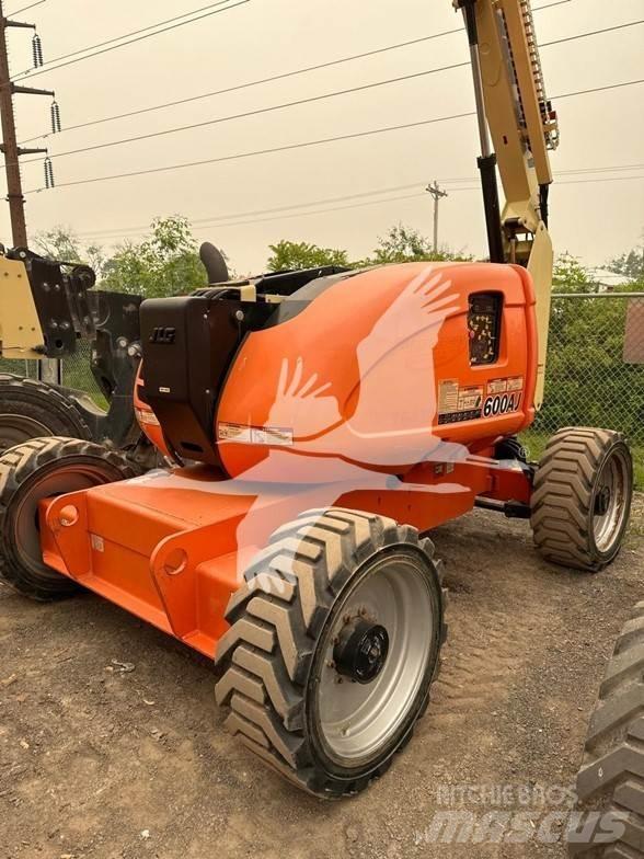 JLG 600AJ Kĺbové plošiny