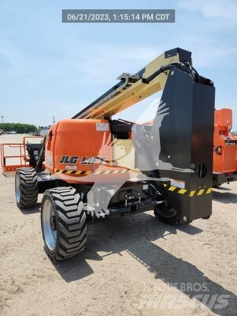 JLG 600AJ Kĺbové plošiny