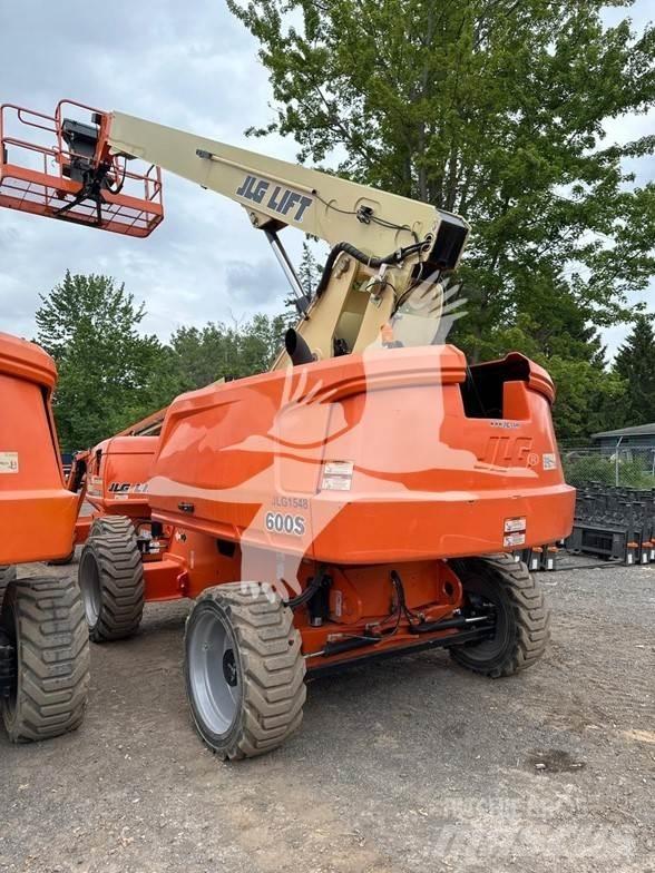 JLG 600S Teleskopické plošiny