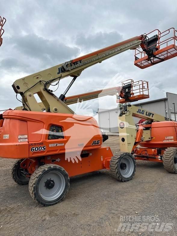 JLG 600S Teleskopické plošiny