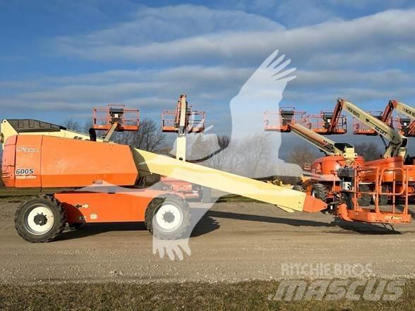 JLG 600S Teleskopické plošiny