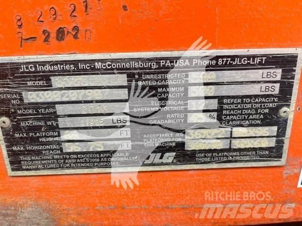 JLG 660SJ Teleskopické plošiny