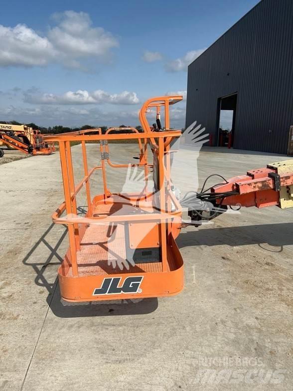 JLG 800S Teleskopické plošiny