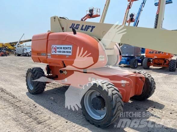 JLG 800S Teleskopické plošiny