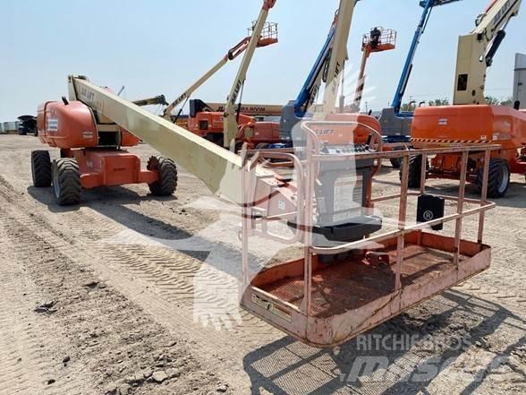 JLG 800S Teleskopické plošiny