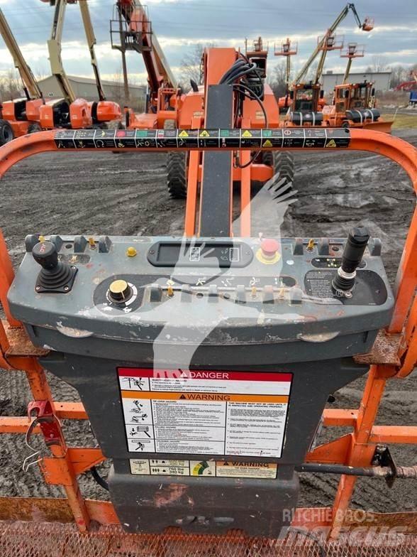 JLG 860SJ Teleskopické plošiny