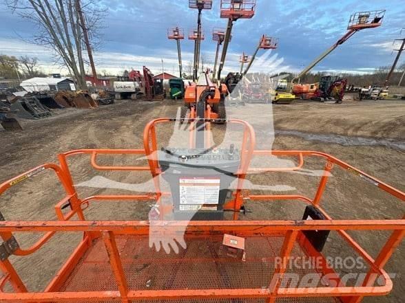 JLG 860SJ Teleskopické plošiny