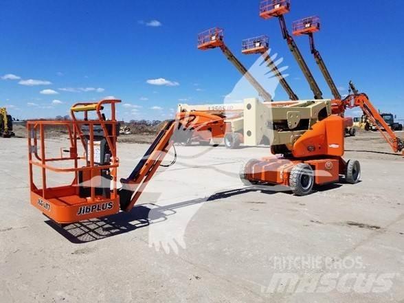 JLG E400AJPN Kĺbové plošiny