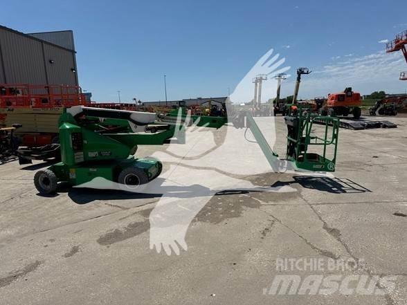 JLG E400AJPN Kĺbové plošiny