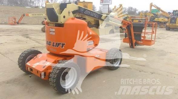 JLG E450AJ Kĺbové plošiny