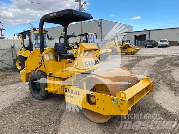 Sakai SV204D Ťahačové valce