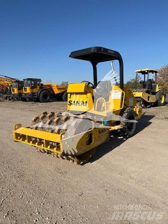 Sakai SV204T Ťahačové valce