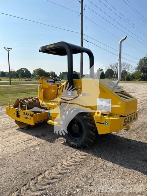 Sakai SV204T Ťahačové valce