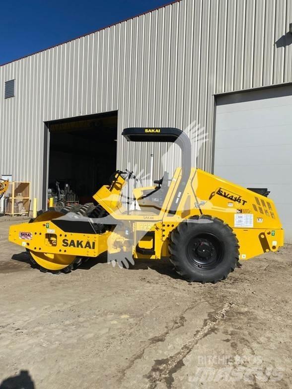 Sakai SV414T Ťahačové valce