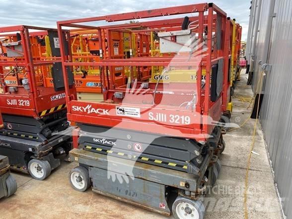 SkyJack SJ3219 Nožnicové zdvíhacie plošiny