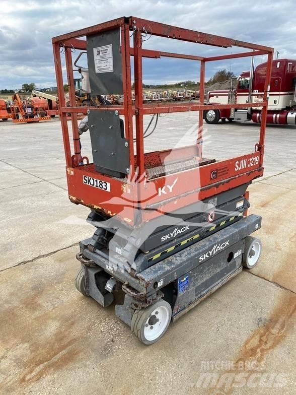 SkyJack SJ3219 Nožnicové zdvíhacie plošiny