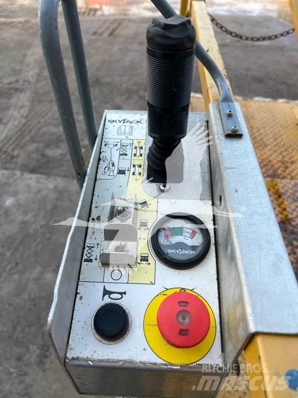 SkyJack SJ3219 Nožnicové zdvíhacie plošiny