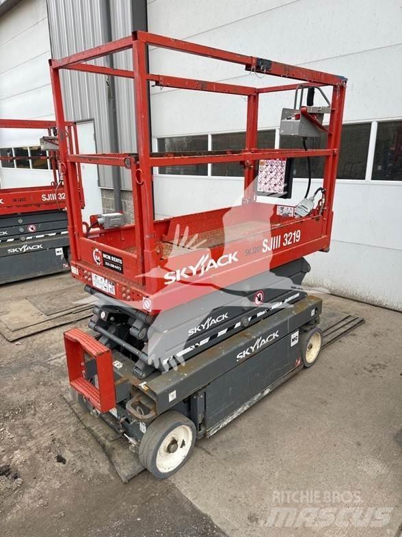 SkyJack SJ3219 Nožnicové zdvíhacie plošiny