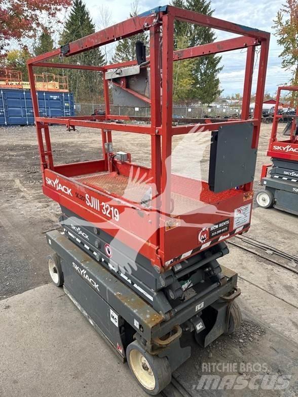 SkyJack SJ3219 Nožnicové zdvíhacie plošiny