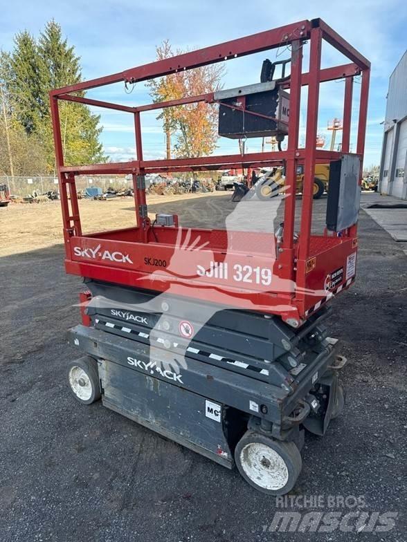 SkyJack SJ3219 Nožnicové zdvíhacie plošiny