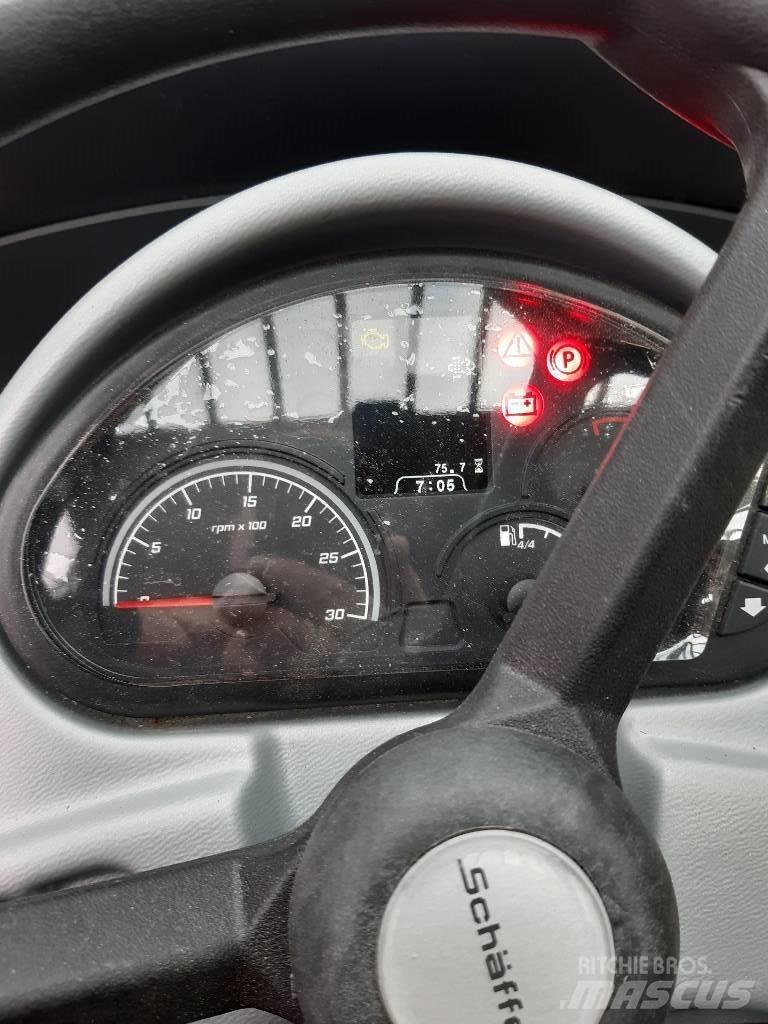 Schäffer 4670 T Viacúčelové nakladače