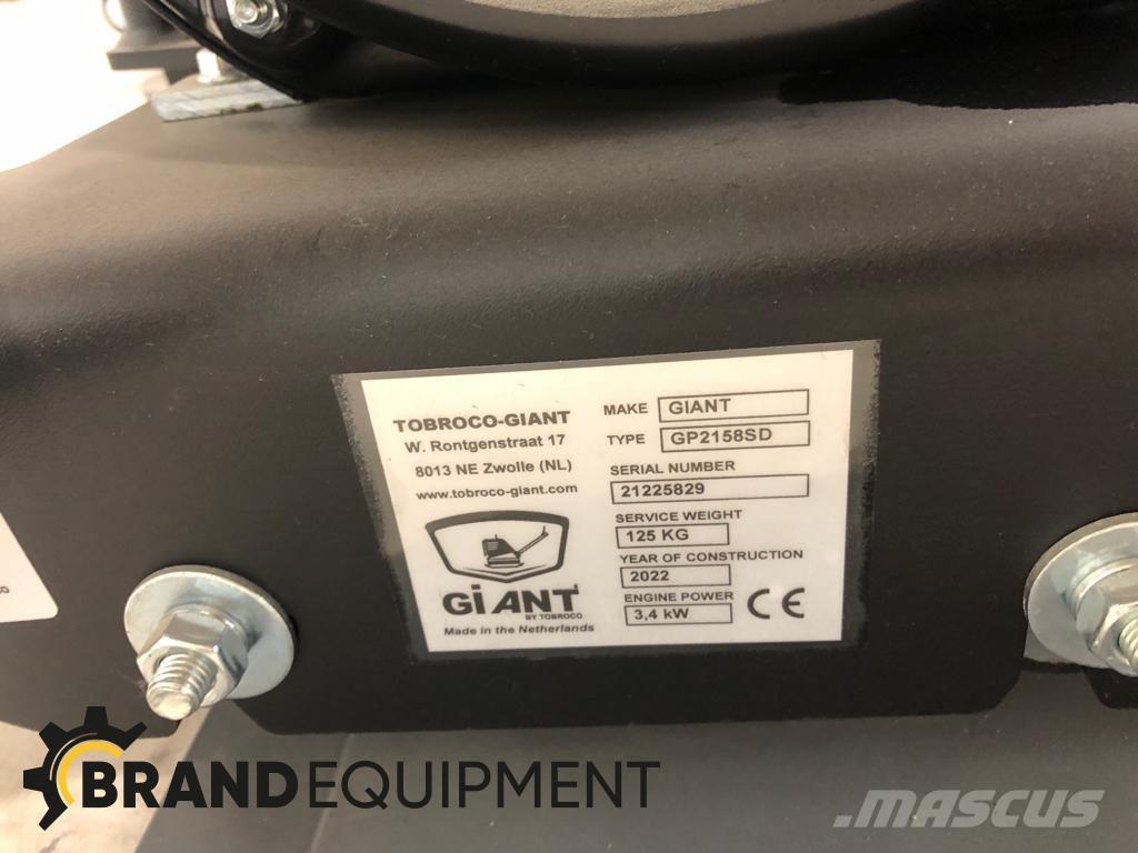 GiANT GP2158SD Kompaktory